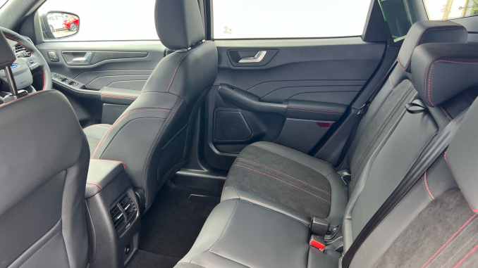 Ford Kuga 2.5 FHEV ST-Line 5dr CVT Hybrid Estate - Image 16